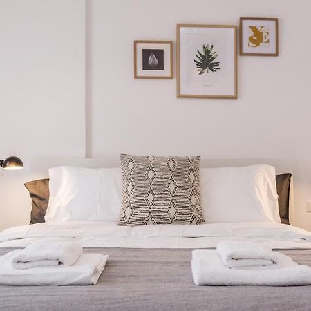 Wide Comfy Studio Apartment Centrally Located In Thissio أثينا المظهر الخارجي الصورة
