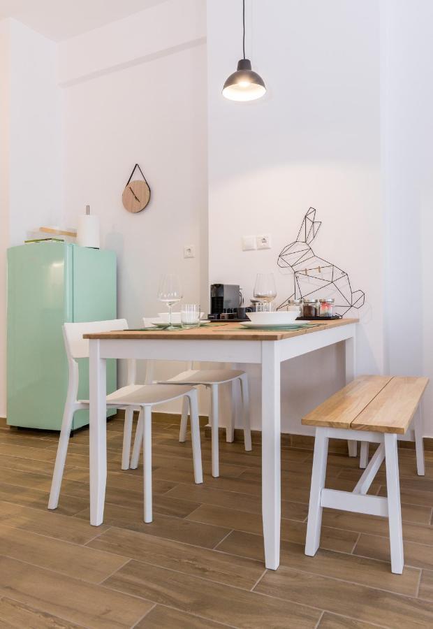 Wide Comfy Studio Apartment Centrally Located In Thissio أثينا المظهر الخارجي الصورة