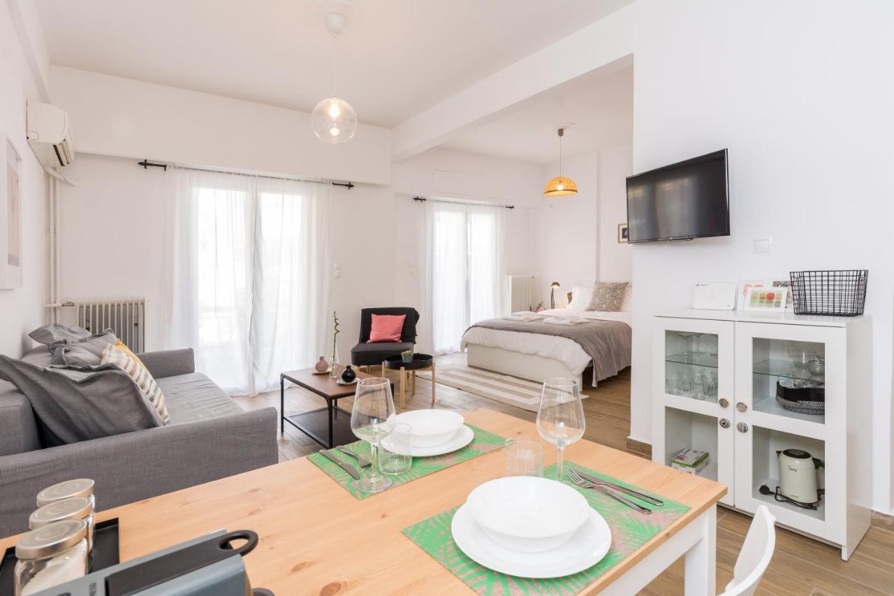 Wide Comfy Studio Apartment Centrally Located In Thissio أثينا المظهر الخارجي الصورة